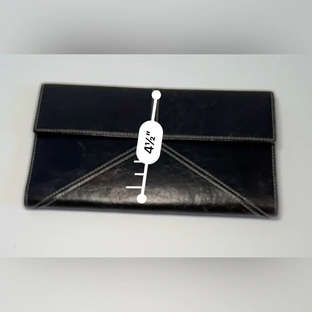Tusk luxurious black leather wallet